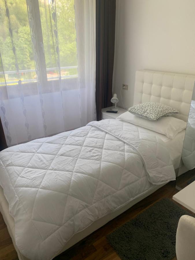 Albergo Al Lago Anfo Exterior foto